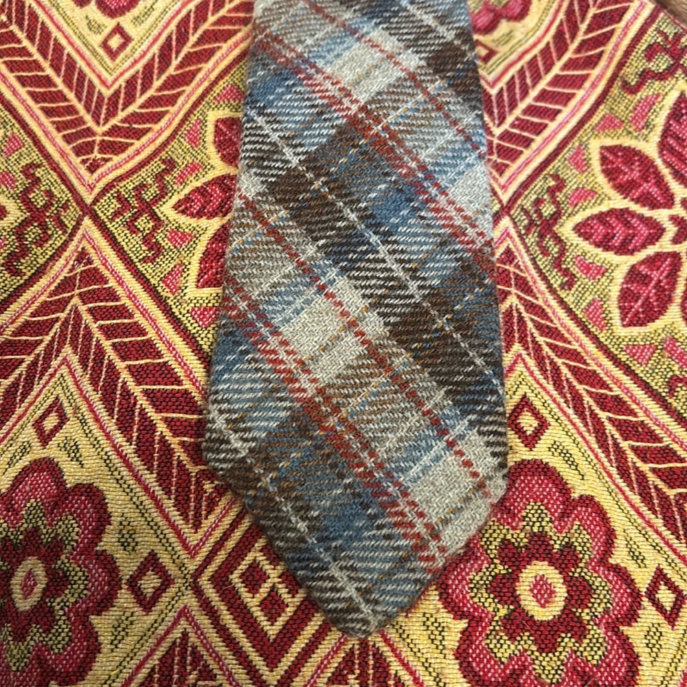 Rooster Ruffler Collection Tie